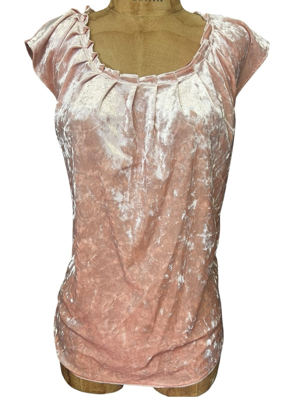 LC Lauren Conrad Blush Pink Velvet Pleated Scoop Neck Cap Sleeve Top Like New!XS